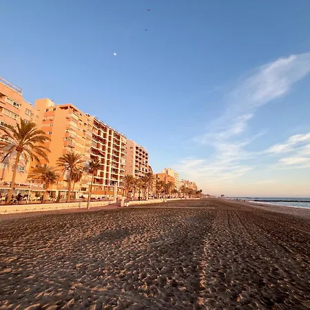 Apartamento Centrico Y En Primera Linea De La Playa - Wifi El Jaul