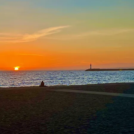 Centrico Y En Primera Linea De La Playa - Wifi El Jaul